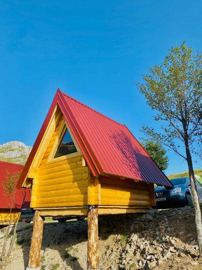 Kapetanovo Jezero Bungalov Bed & Breakfast Podgorica Ngoại thất bức ảnh